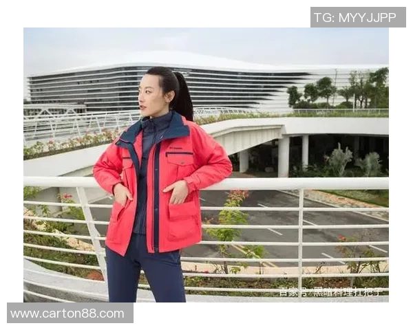 上海足球明星与超模的璀璨人生交汇点揭示时尚与运动的完美结合